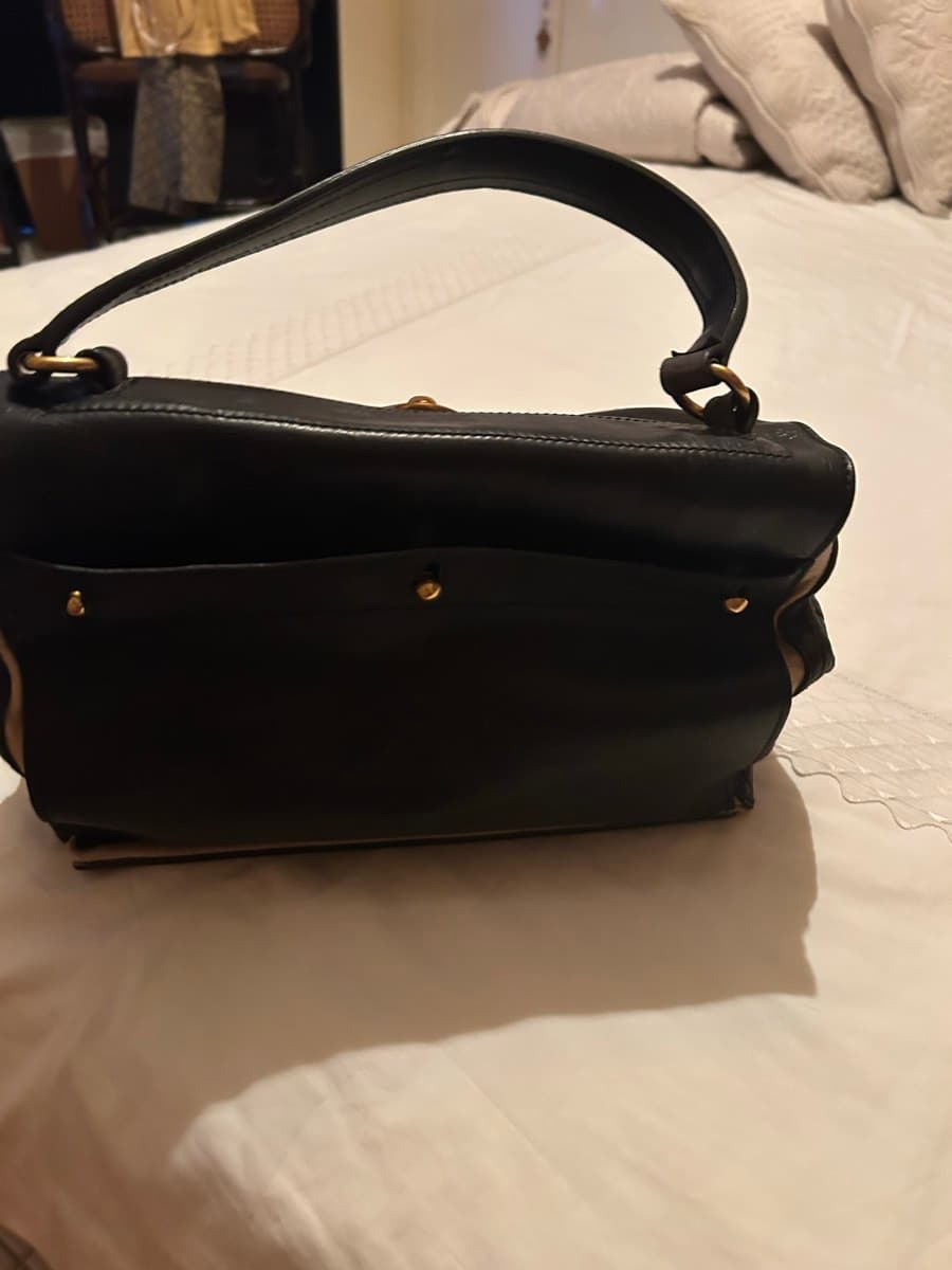 Saint Laurent Muse Two Handbag thumbnail 2