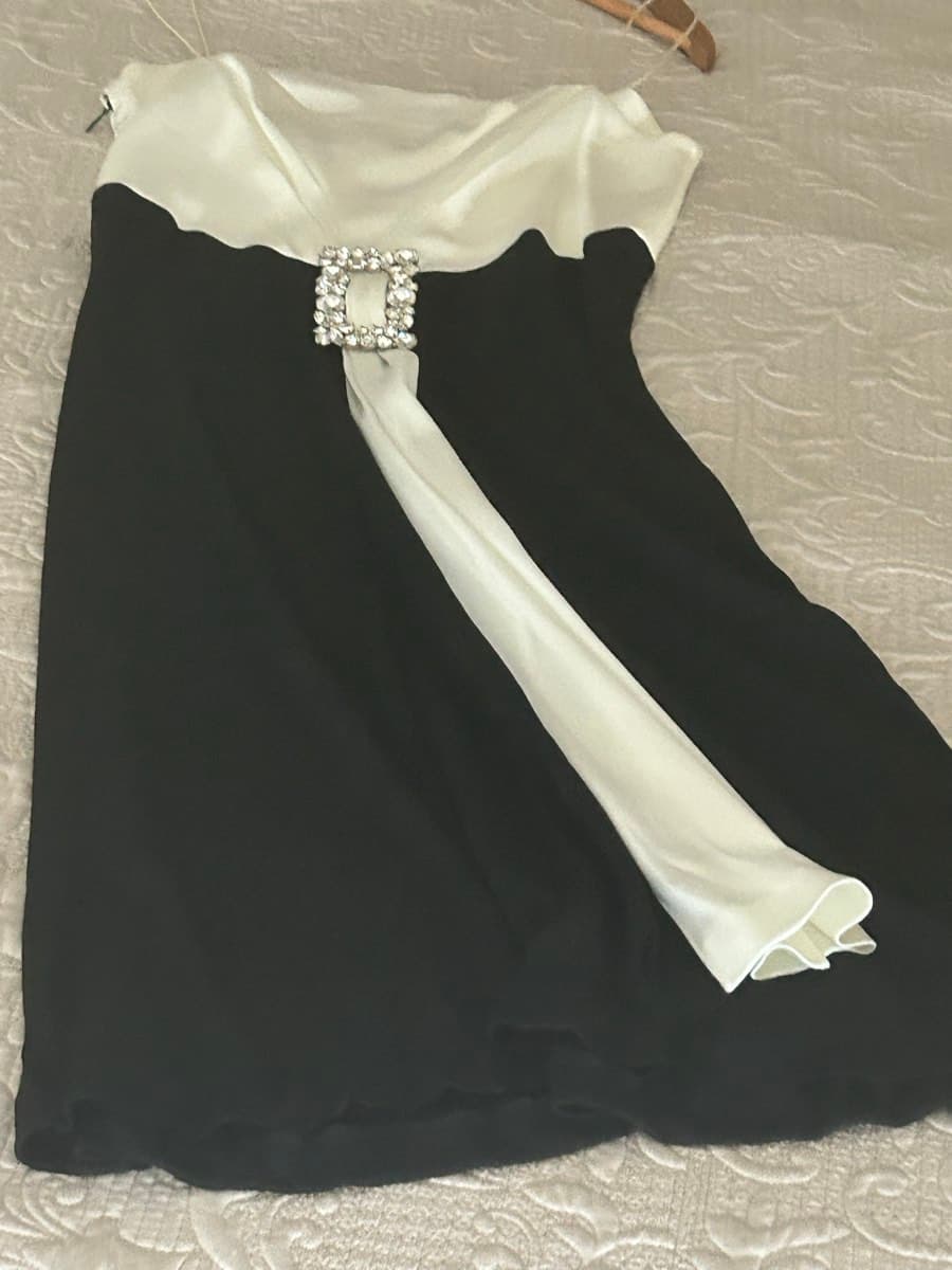 Black White Embellished Gown thumbnail 2
