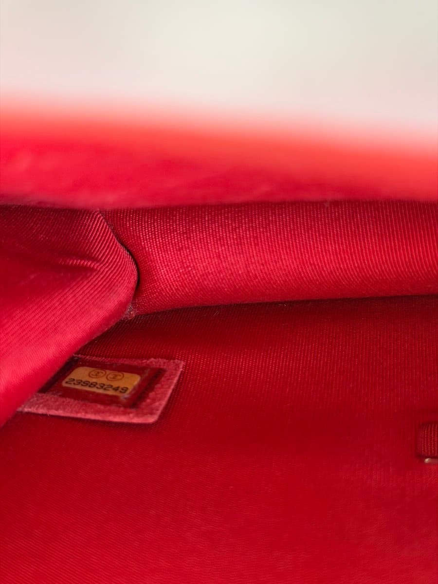 Chanel CC box small Red Grained calfskin shoulder bag thumbnail 8