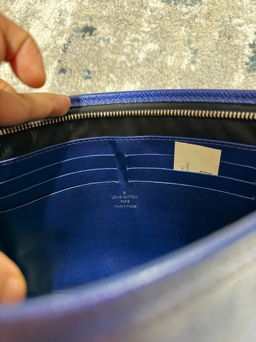 Louis Vuitton Monogram Pouch thumbnail 3