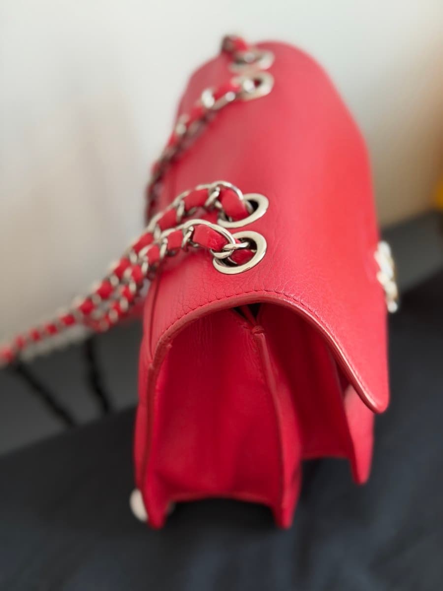 Chanel CC box small Red Grained calfskin shoulder bag thumbnail 2