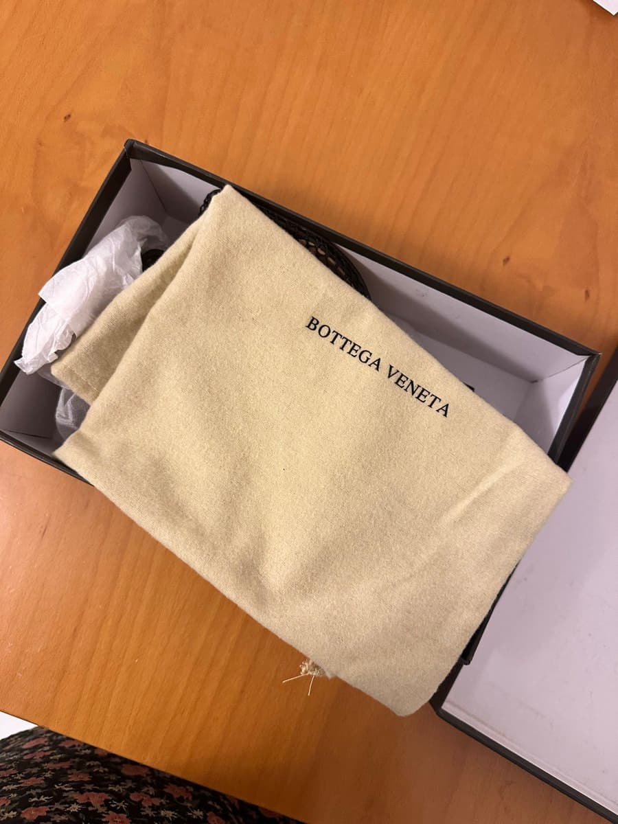 Bottega Veneta thumbnail 3