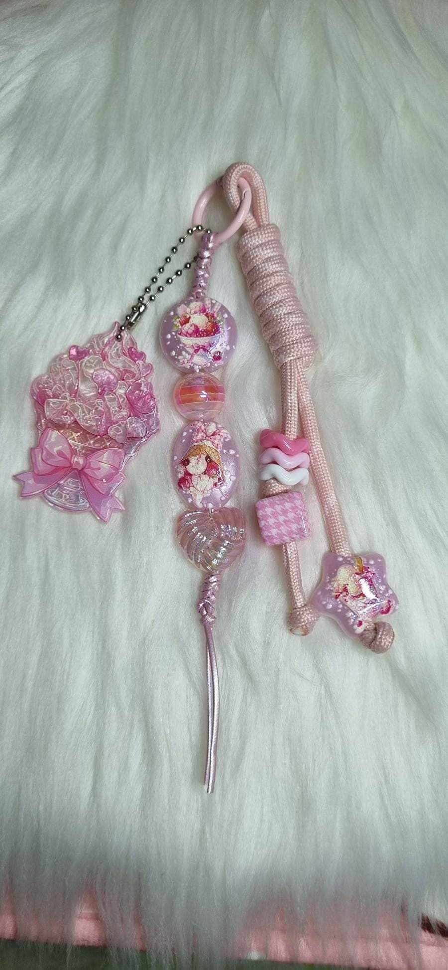 Bag charm thumbnail 2