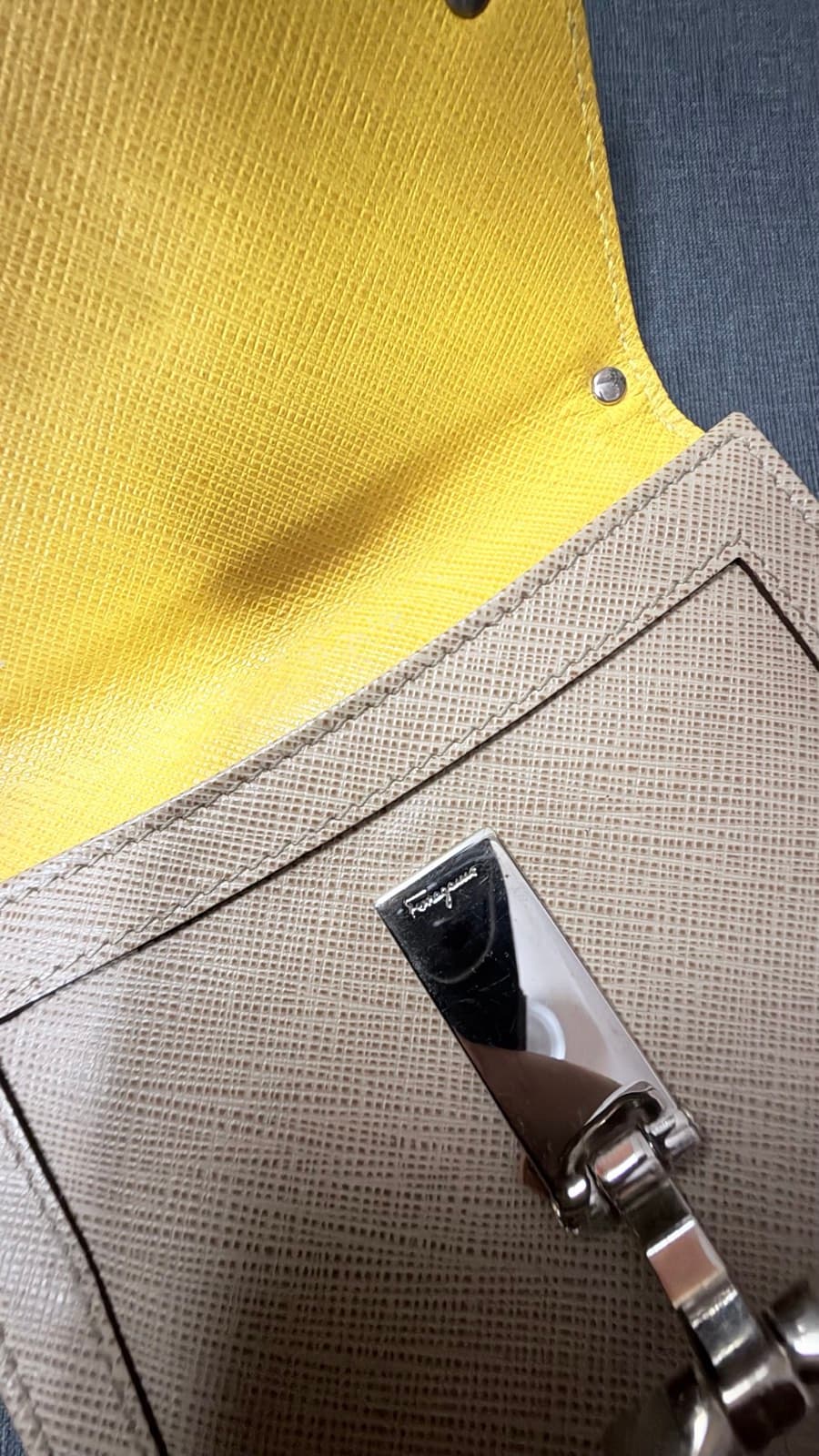 Ferragamo Gancini Wallet thumbnail 3