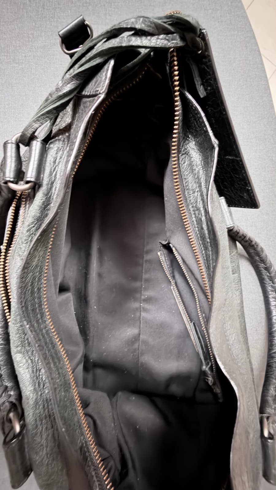Balenciaga City Shoulder Bag thumbnail 3