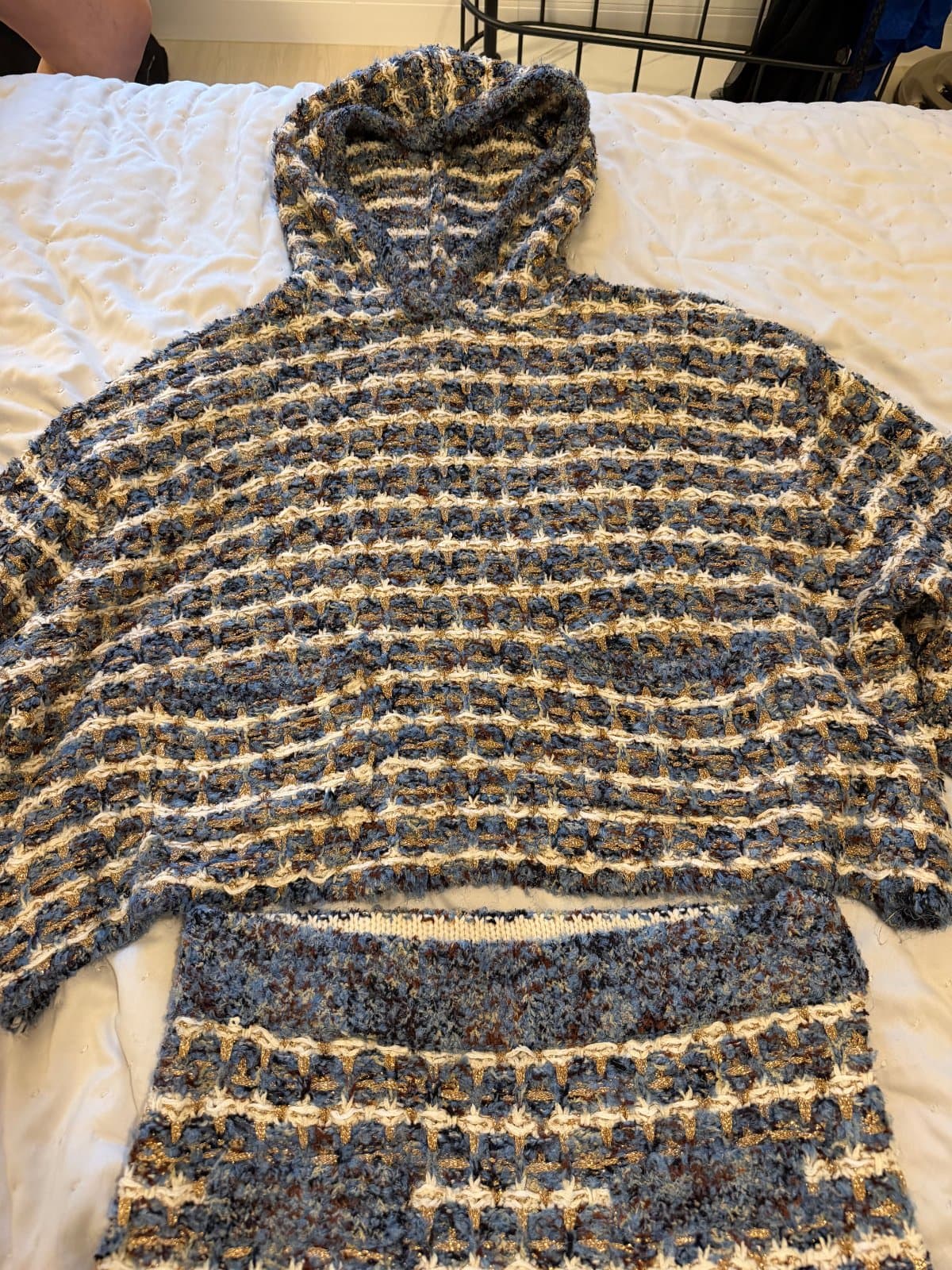 Zara Blue & Gold Textured Knit Co-Ord – Hoodie & Midi Skirt ✨💙 thumbnail 2