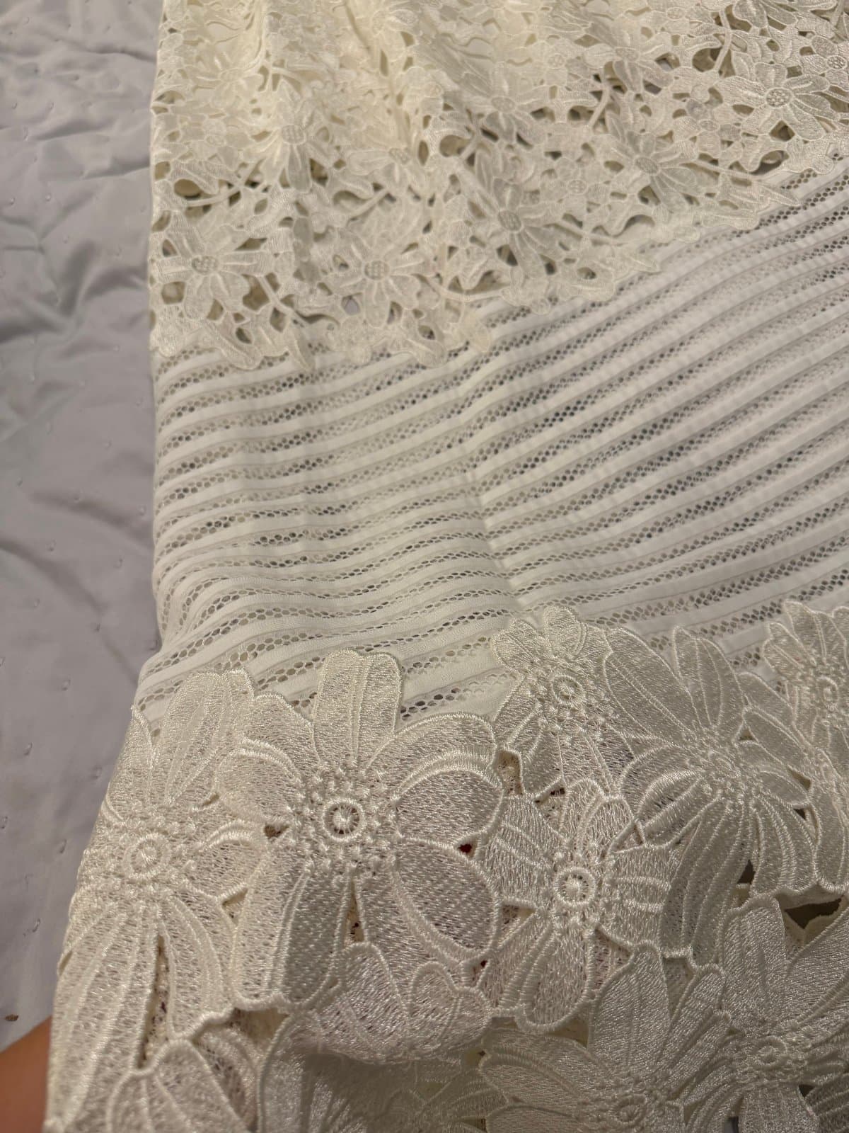 Ted Baker Ivory Floral Lace Midi Dress – Size 3 🤍 thumbnail 5