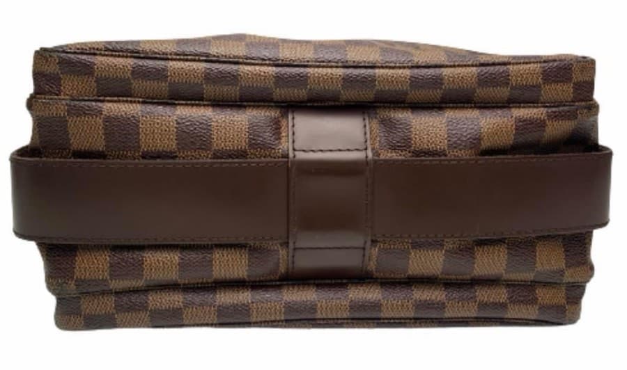 Louis Vuitton Naviglo body bag thumbnail 8