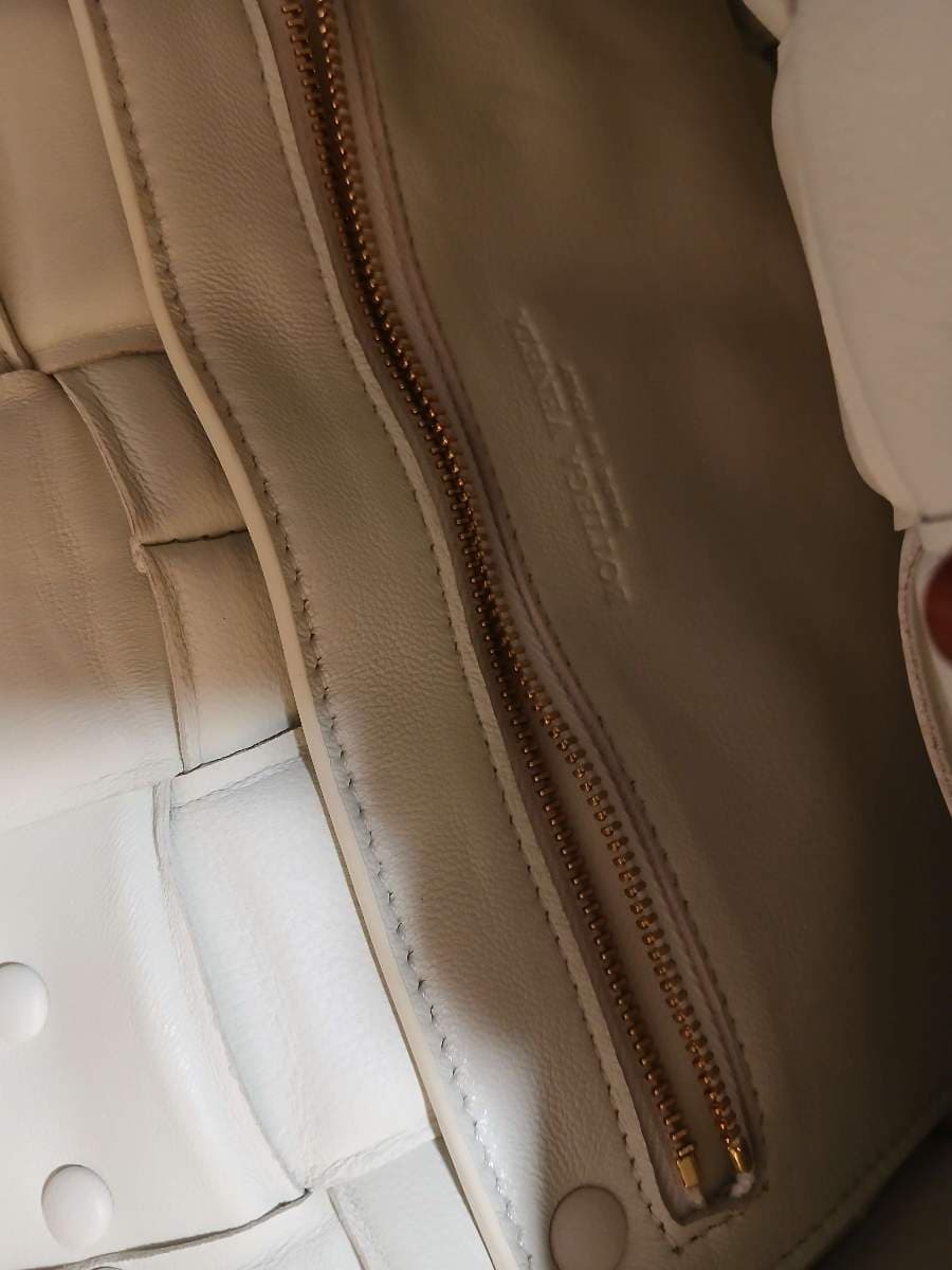 Bottega venetta White Woven Chain Bag thumbnail 10