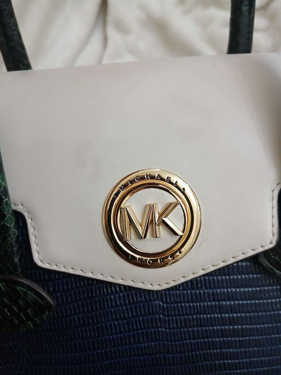 Michael Kors Selma Satchel thumbnail 3