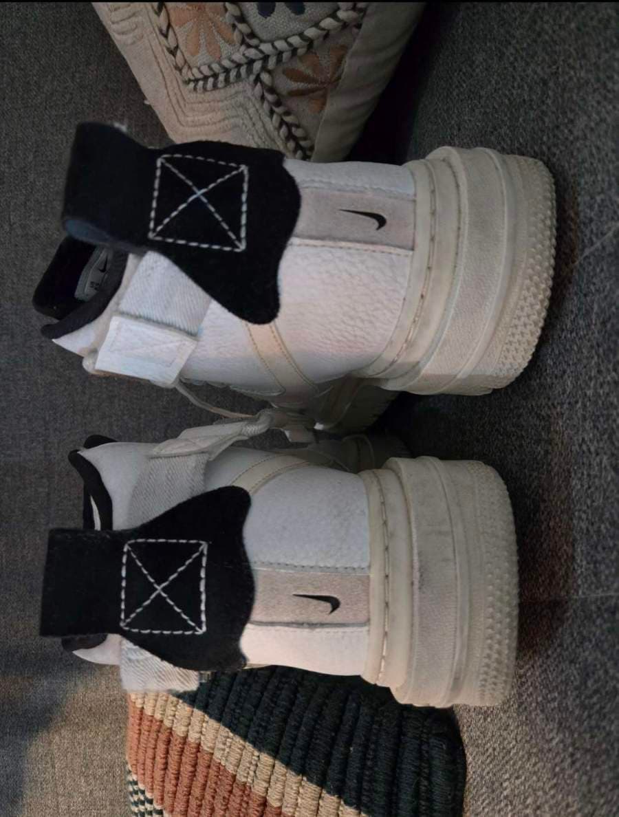 Nike shoes thumbnail 3