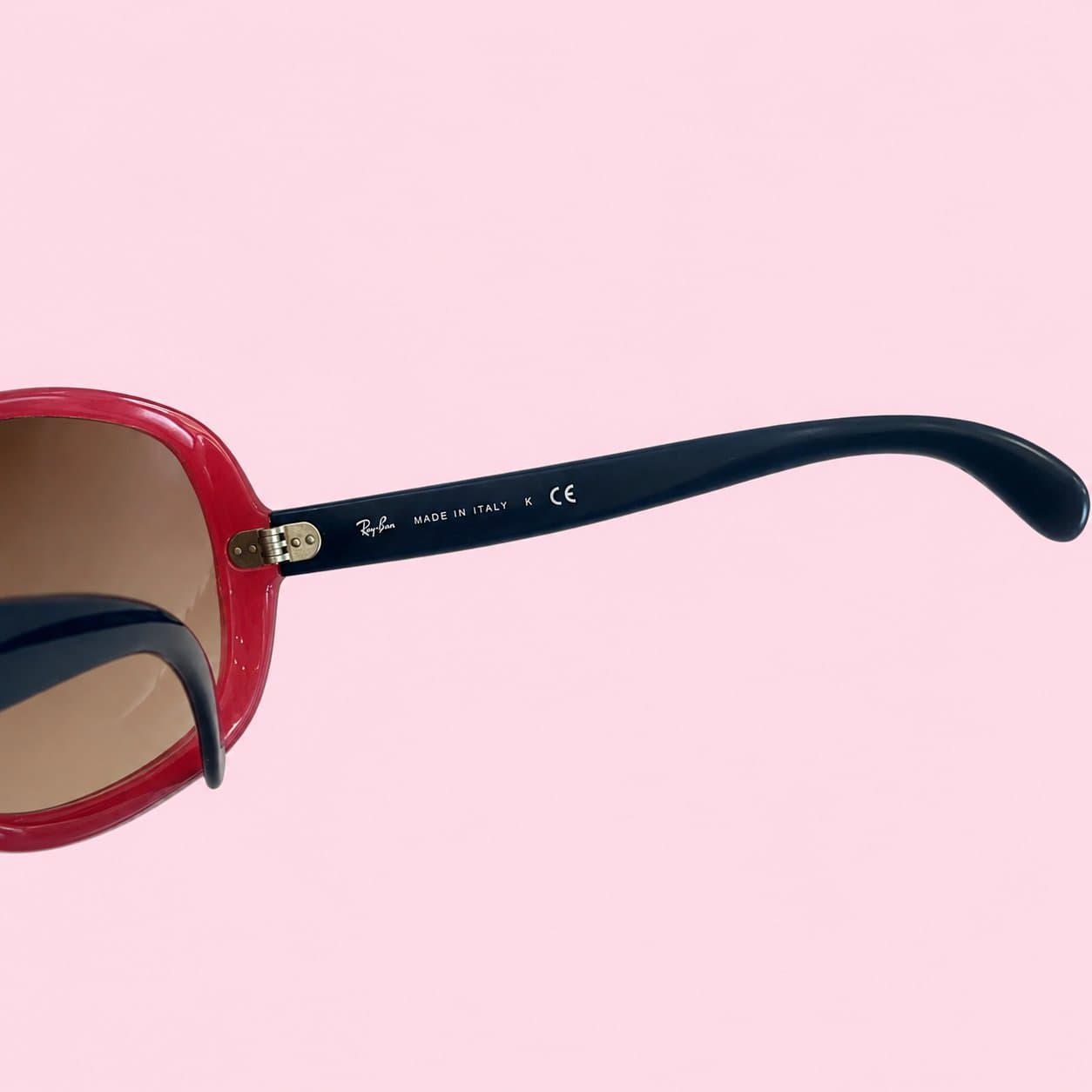 Ray-Ban Jackie Ohh III Sunglasses – Red / Navy thumbnail 3