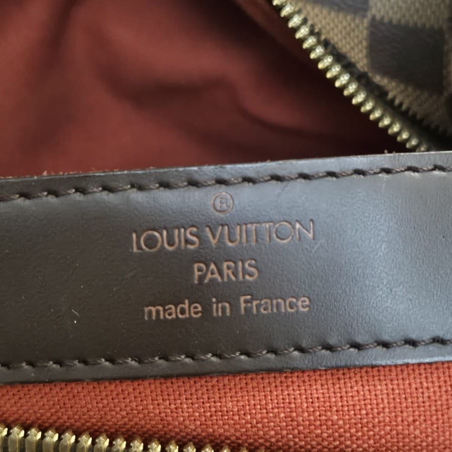 Louis Vuitton Damier Messenger Bag thumbnail 9
