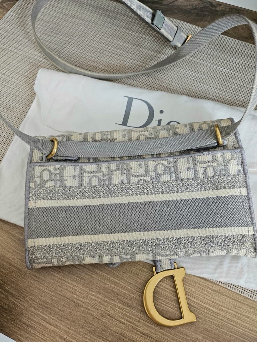 Christian Dior Oblique Saddle Shoulder Bag thumbnail 4