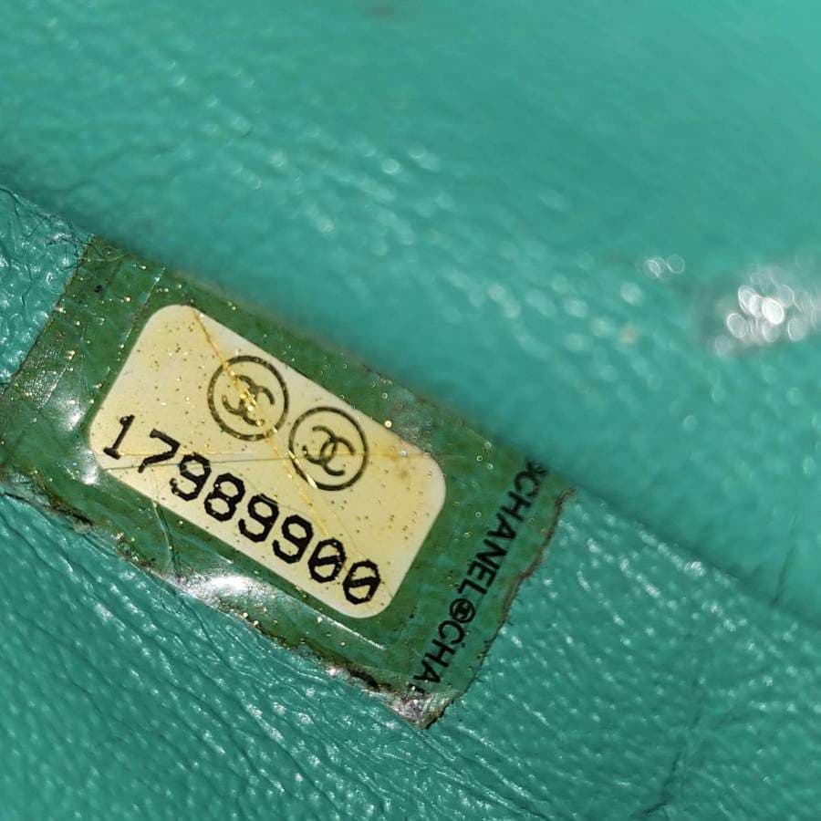 Chanel Classic Maxi Flap Bag thumbnail 8