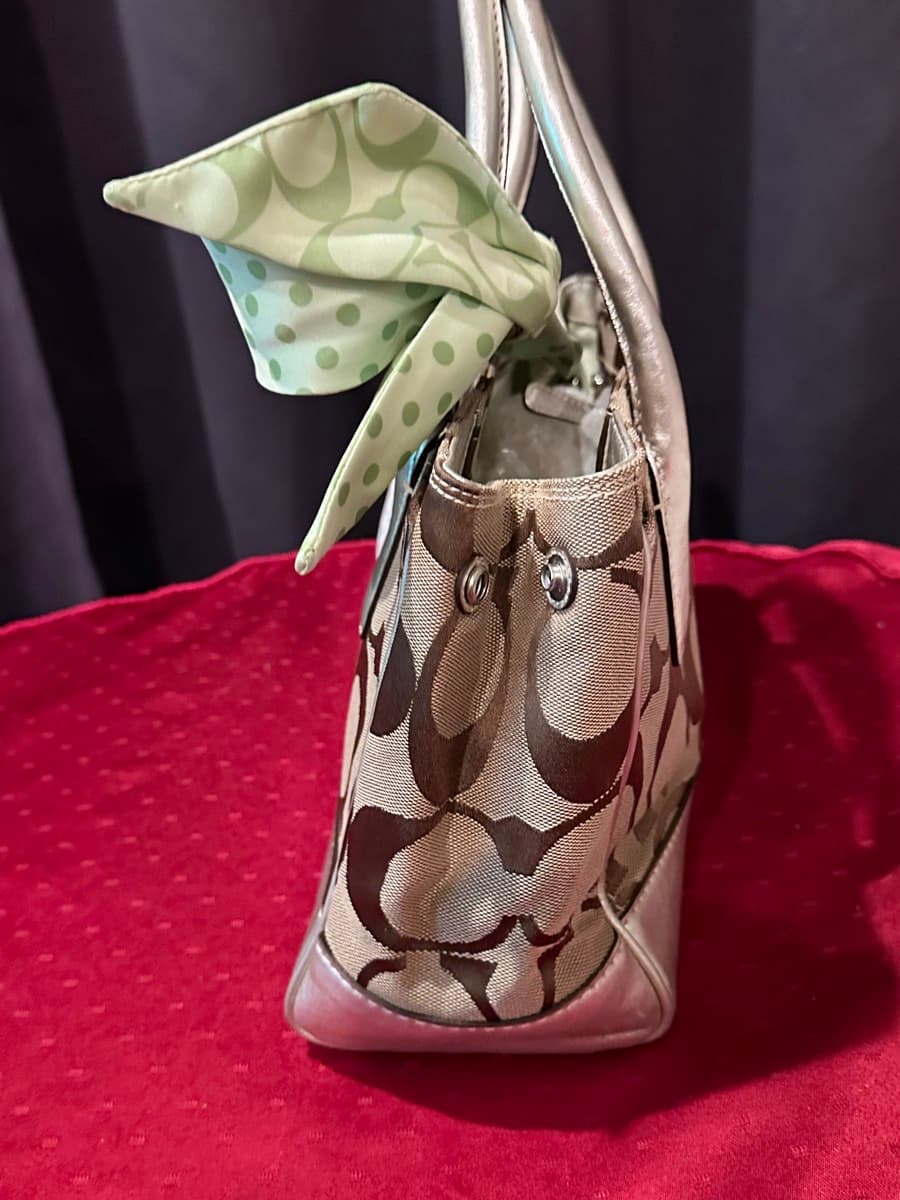 Coach Signature C Handbag thumbnail 3