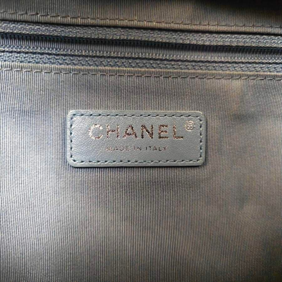 Chanel Gabrielle Hobo Bag thumbnail 9