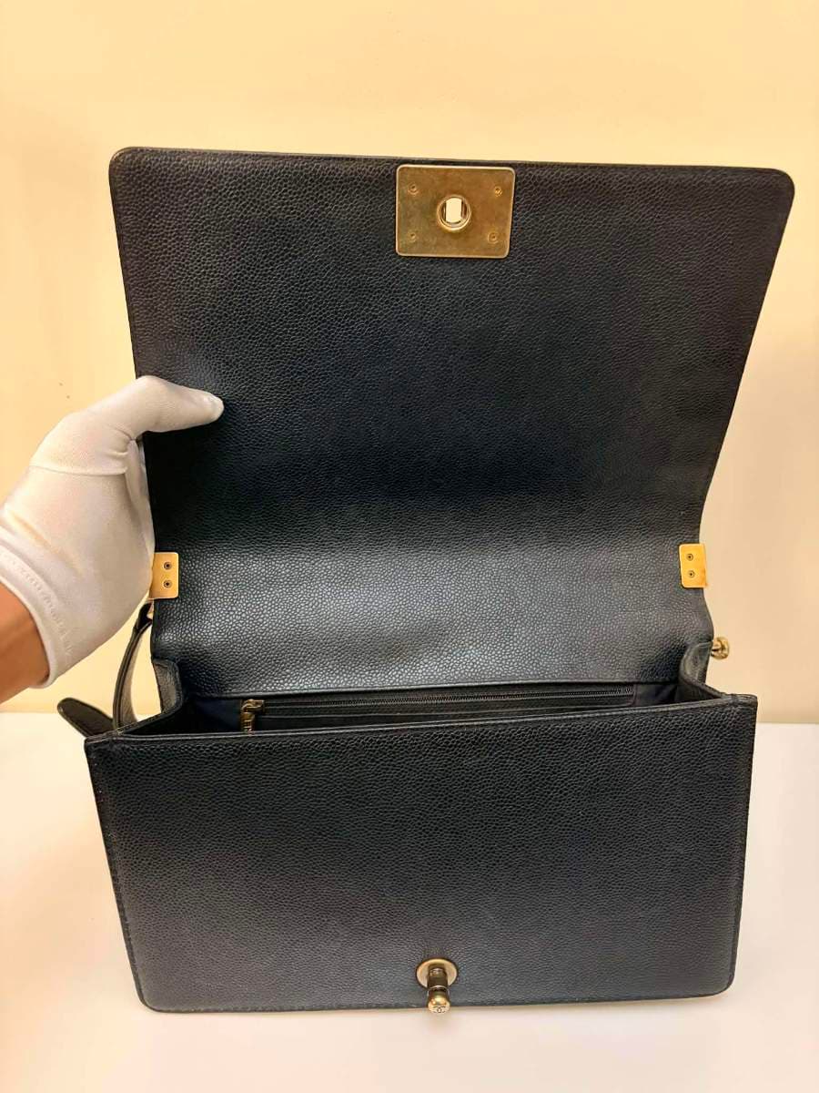 Chanel Dark Blue Quilted Caviar Boy Bag thumbnail 7