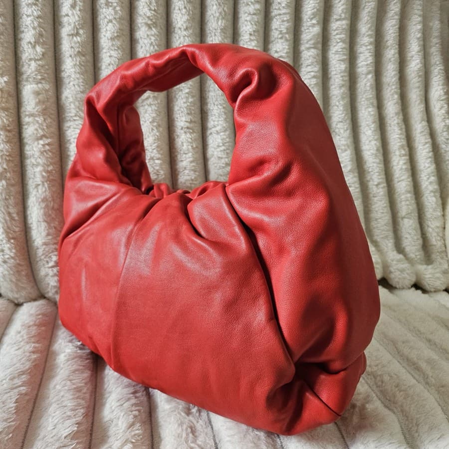 Bottega Veneta Red Shoulder Pouch Bag thumbnail 4