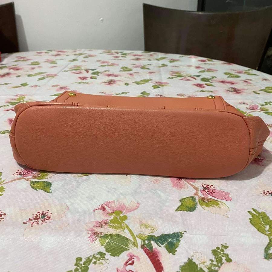 Burberry Leather Shoulder Bag thumbnail 6