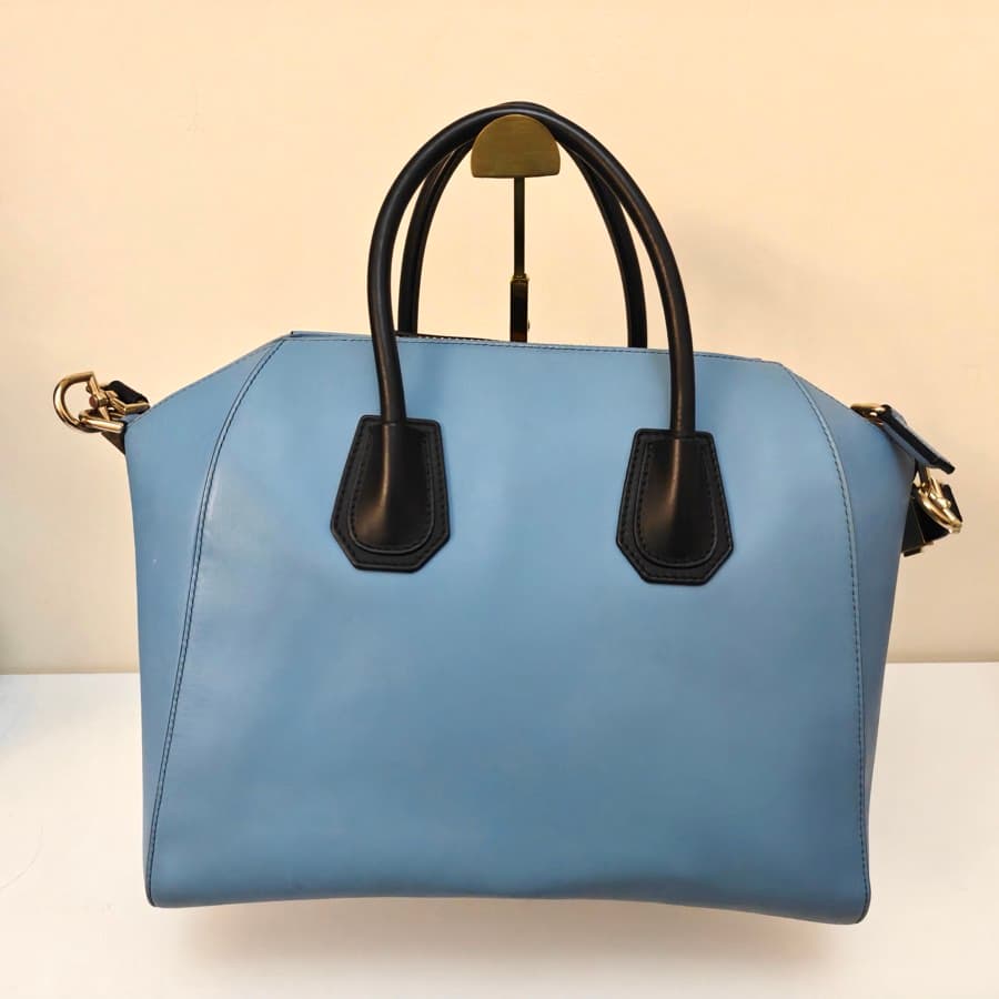 Givenchy Large Antigona Leather Bag thumbnail 5