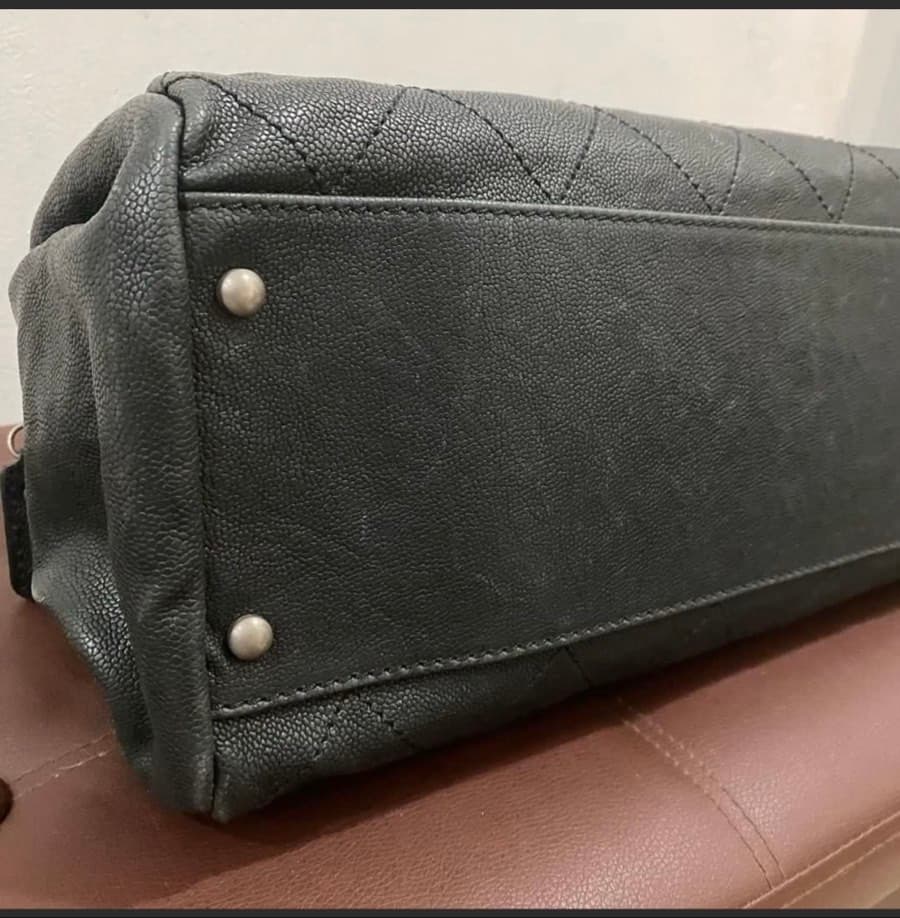 Chanel Black Caviar Leather Doctors Handbag thumbnail 6