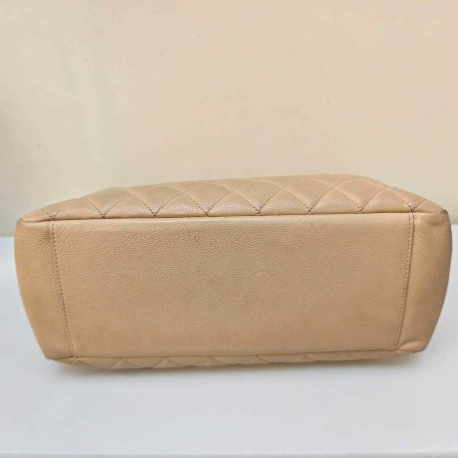 Chanel Quilted Caviar Tote thumbnail 10