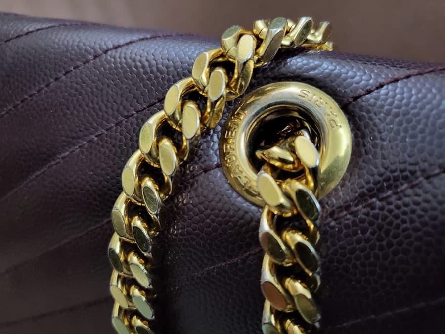 Saint Laurent Grained Leather Envelope Shoulder Bag thumbnail 3