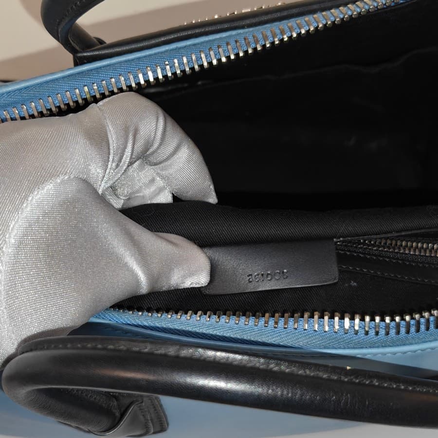 Givenchy Large Antigona Leather Bag thumbnail 9