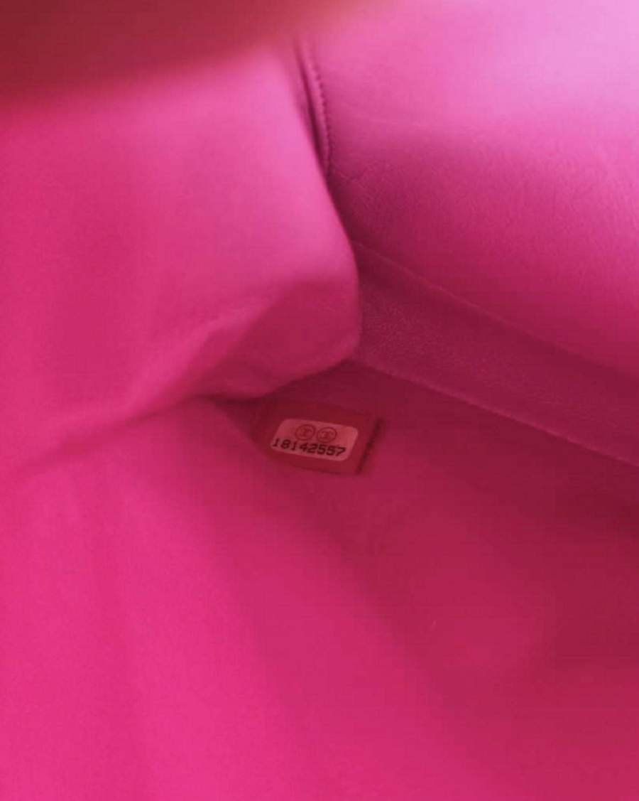 Chanel Pink Caviar Shoulder Flap Bag thumbnail 9