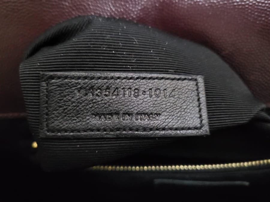 Saint Laurent Grained Leather Envelope Shoulder Bag thumbnail 9