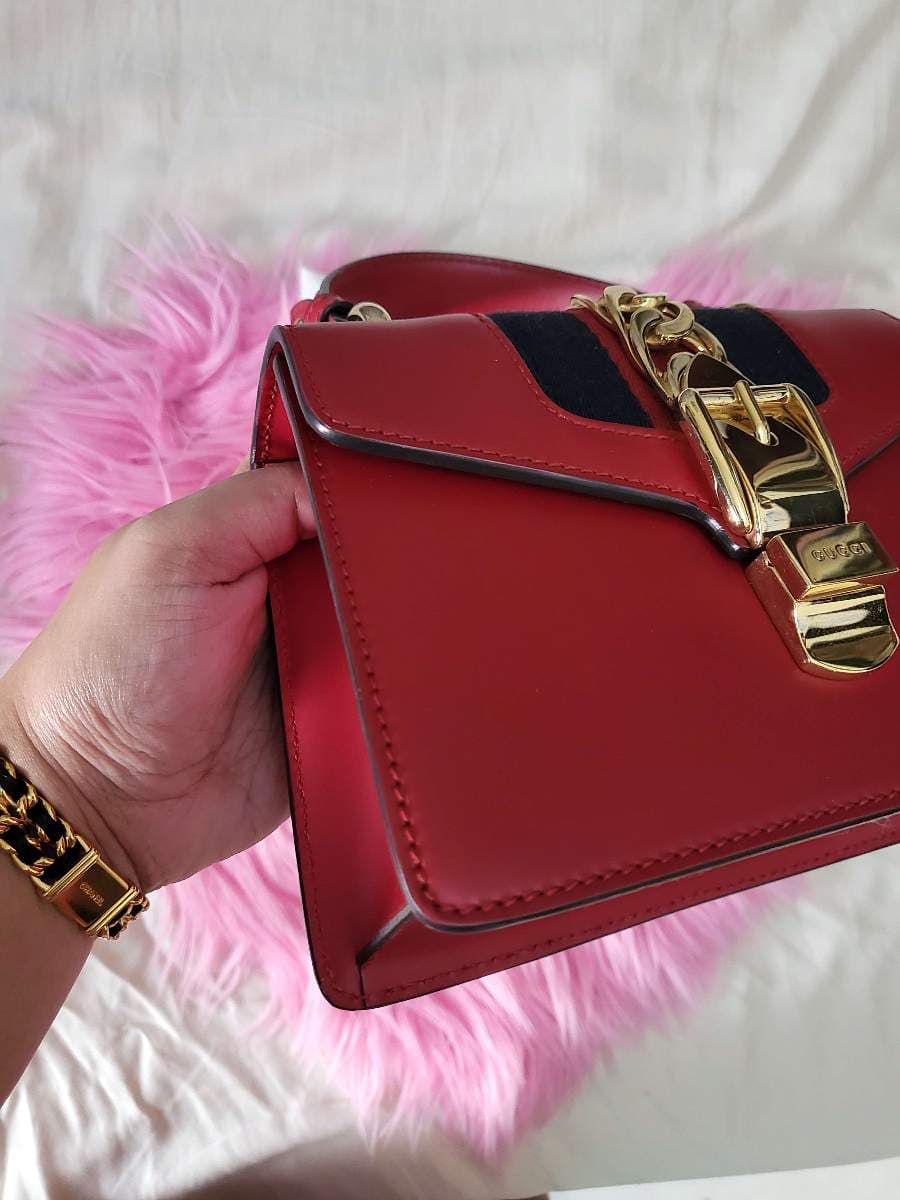 Gucci Sylvie Mini Bag thumbnail 3