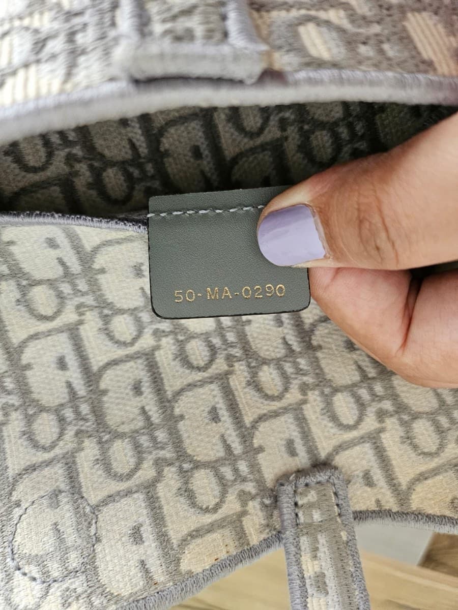 Christian Dior Oblique Saddle Shoulder Bag thumbnail 9