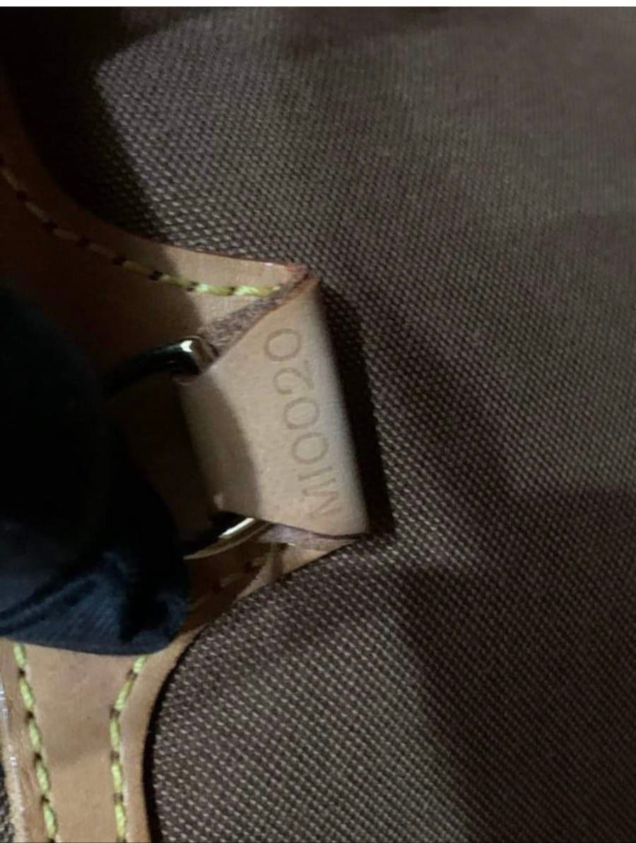 Louis Vuitton Monogram MM Eclipse Handbag thumbnail 9