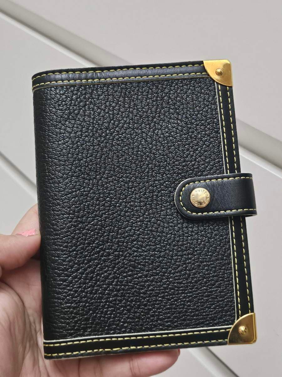 Louis Vuitton Leather Agenda thumbnail 2