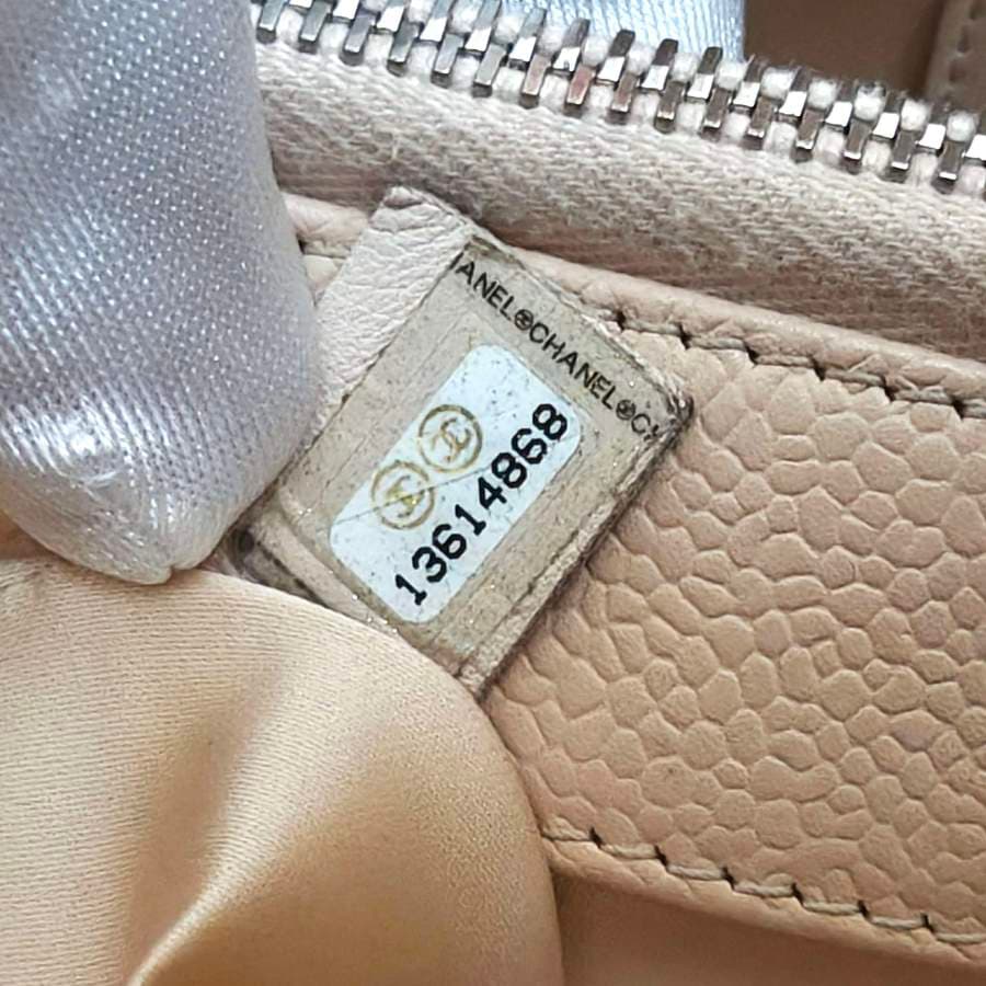 Chanel Quilted Caviar Tote thumbnail 9