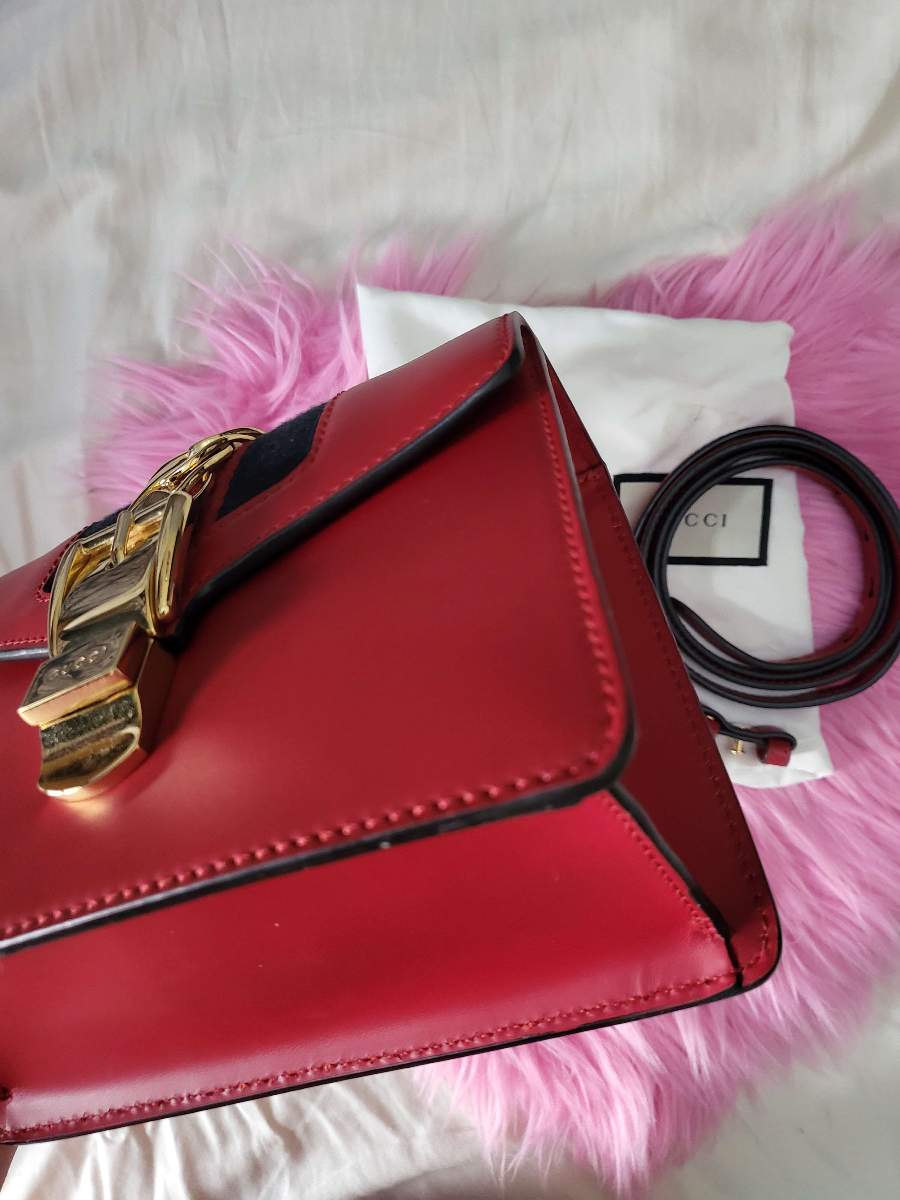 Gucci Sylvie Mini Bag thumbnail 4