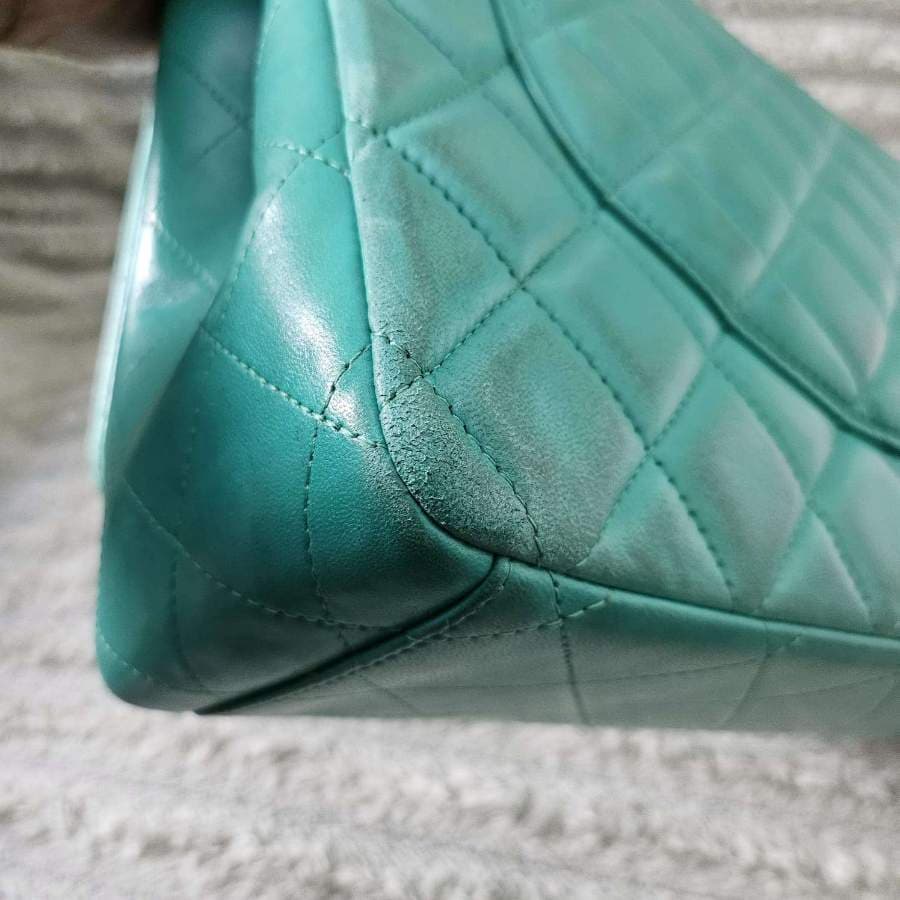 Chanel Classic Maxi Flap Bag thumbnail 9