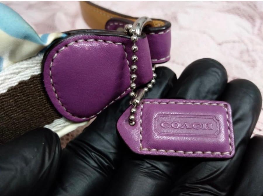 Coach Signature Shoulder Bag thumbnail 7
