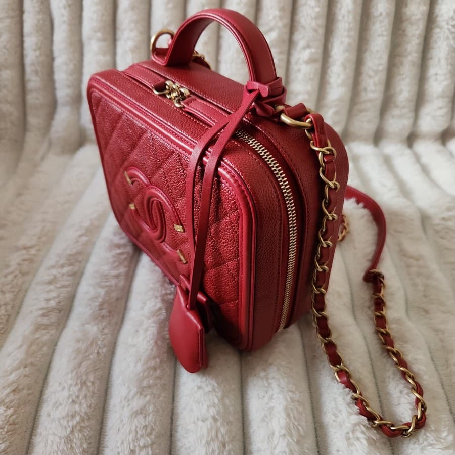 Chanel Filigree Quilted Vanity Bag thumbnail 9