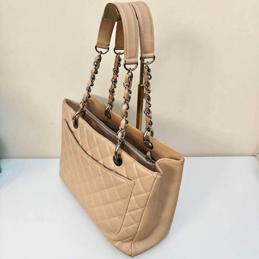 Chanel Quilted Caviar Tote thumbnail 7