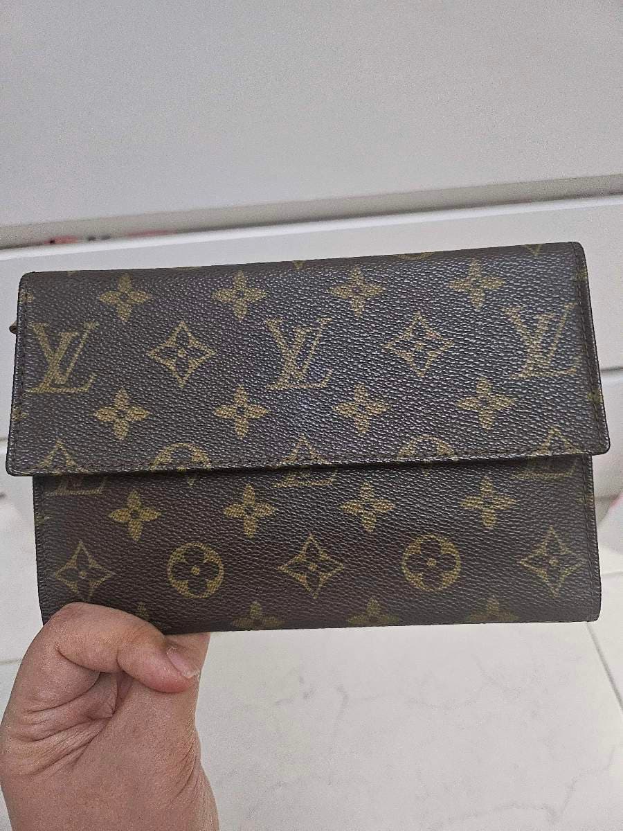 Louis Vuitton Vintage Monogram Wallet / Passport Holder