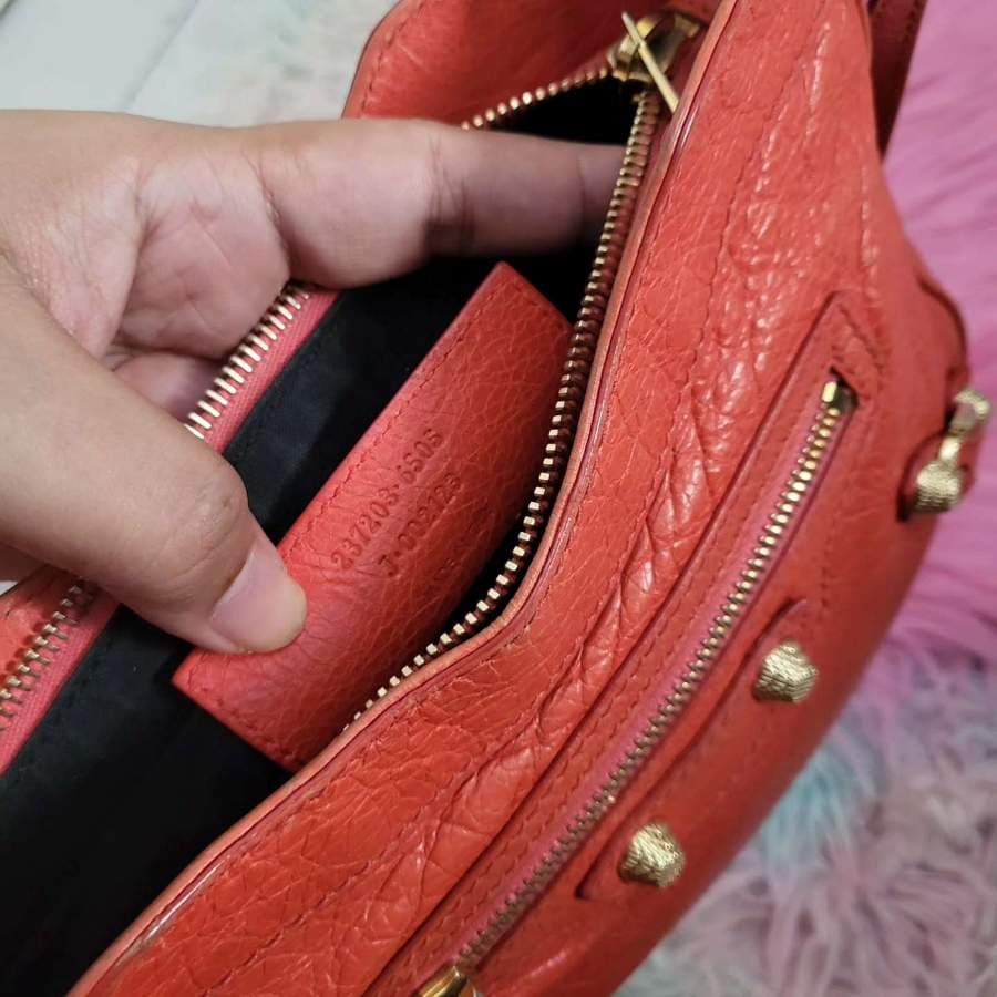 Balenciaga City Shoulder Bag thumbnail 10