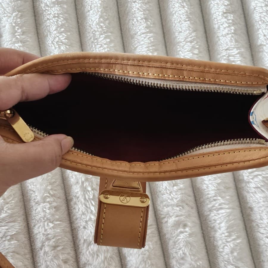 Louis Vuitton Monogram Murakami Shirley Bag thumbnail 6