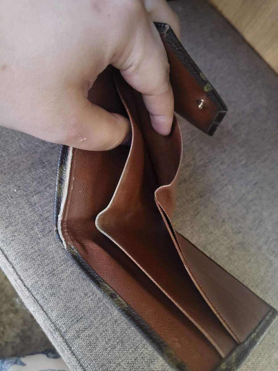Louis Vuitton Monogram Wallet thumbnail 5