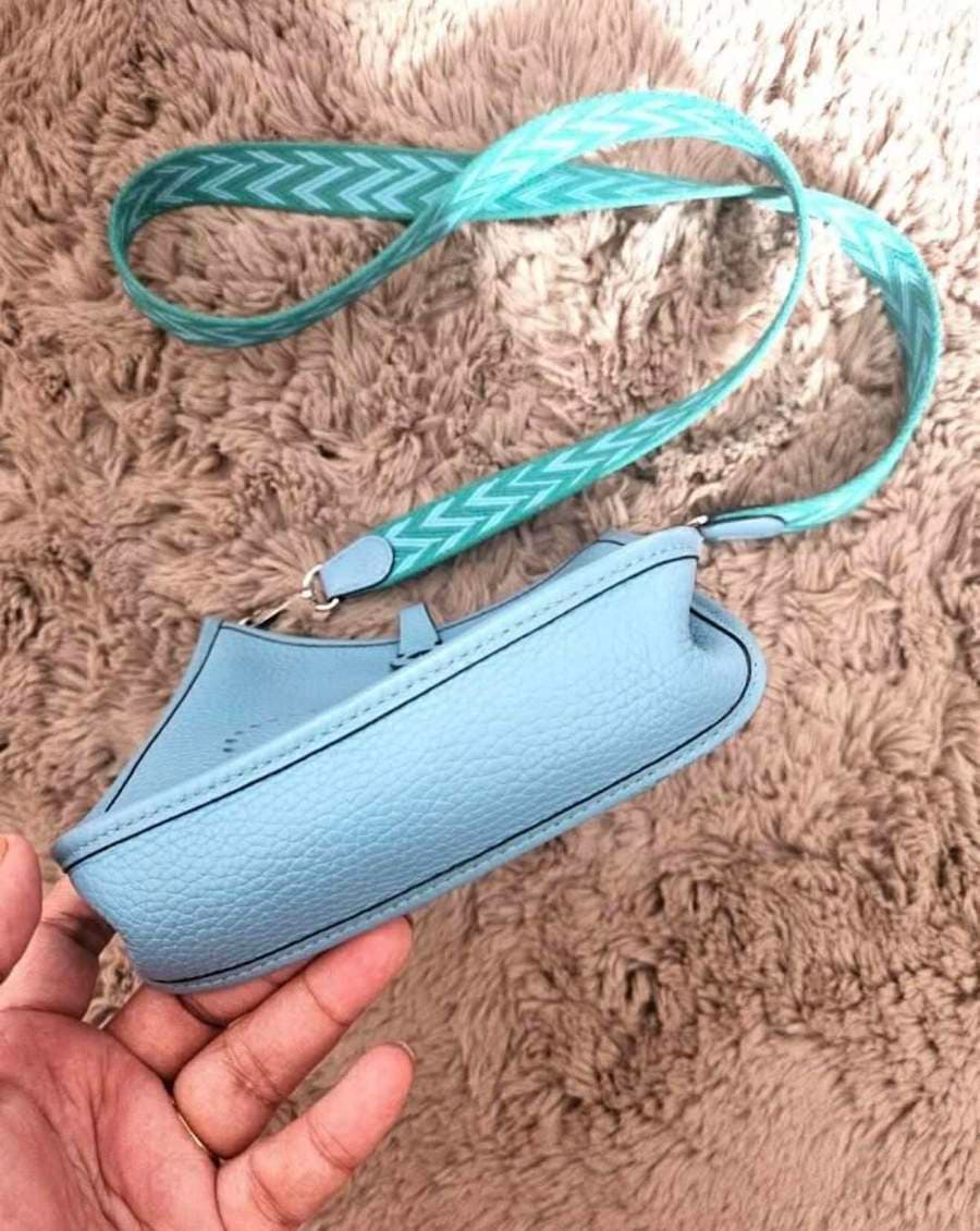 Hermès Evelyne Shoulder Bag thumbnail 4