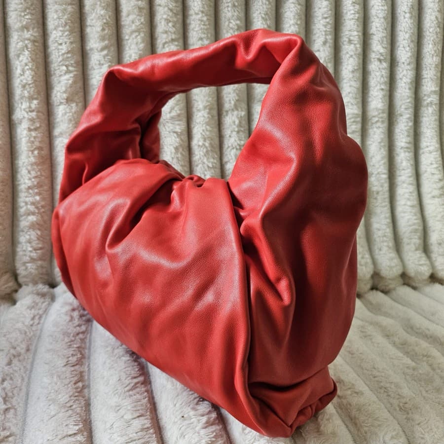 Bottega Veneta Red Shoulder Pouch Bag thumbnail 3