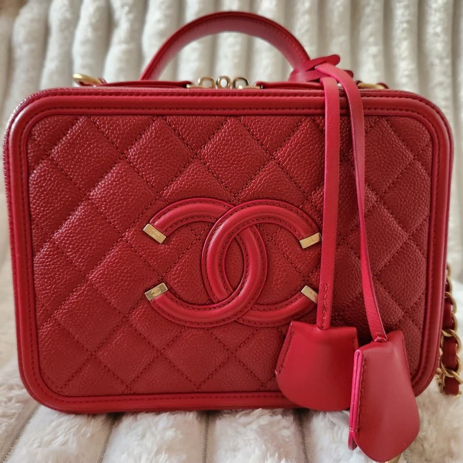 Chanel Filigree Quilted Vanity Bag