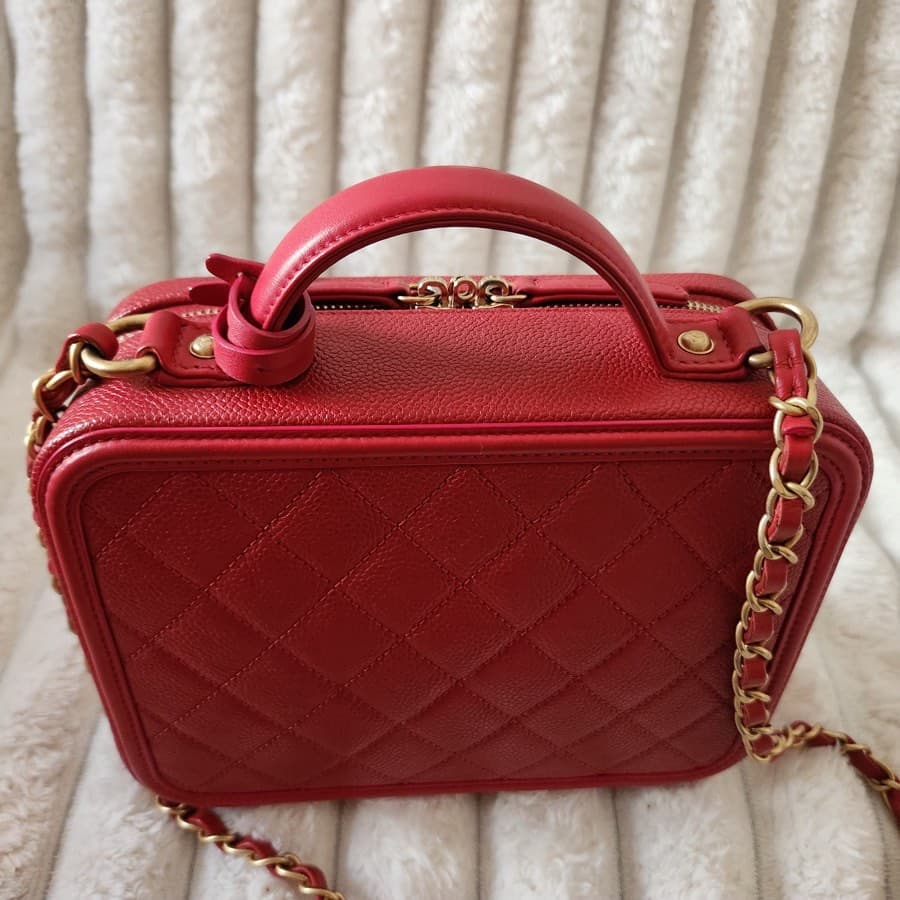 Chanel Filigree Quilted Vanity Bag thumbnail 2