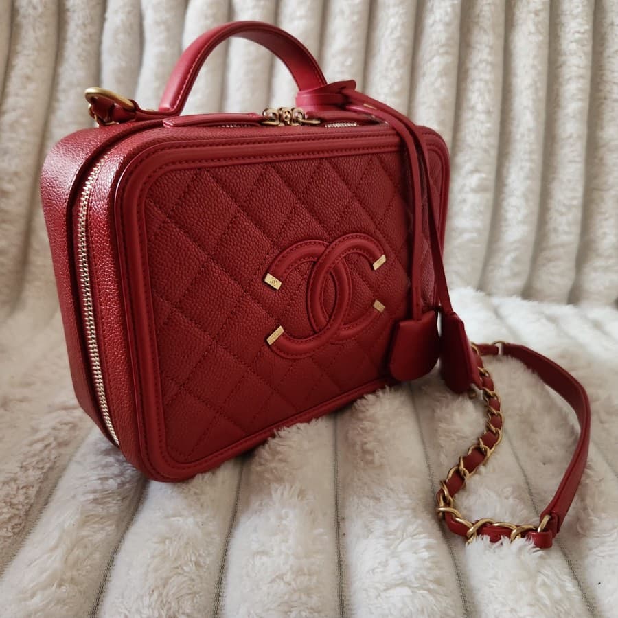 Chanel Filigree Quilted Vanity Bag thumbnail 5